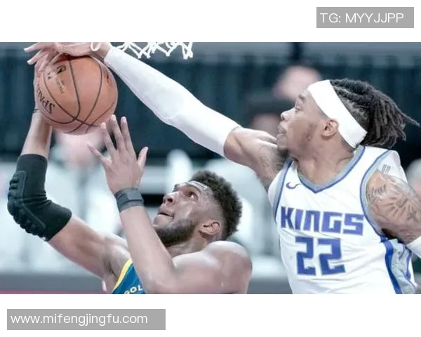 2015年NBA勇士与国王的激烈对决回顾与精彩瞬间分析